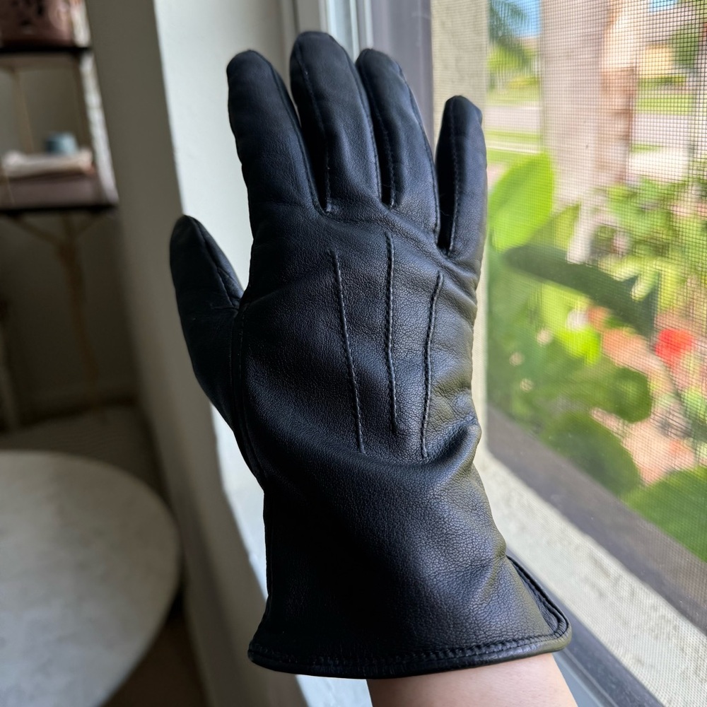 LOFT Black Leather Gloves